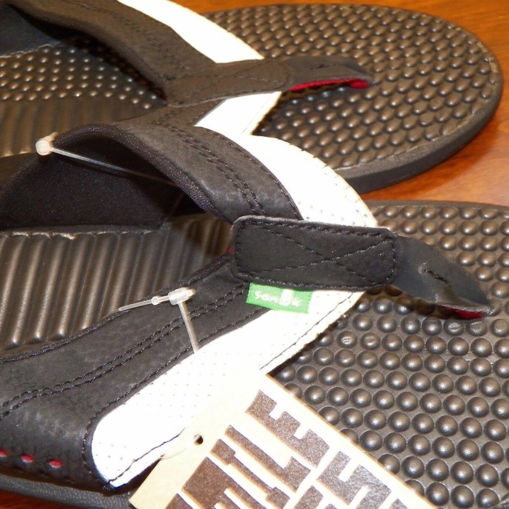Men's SANUK PULSE Black White Sandals NWT New - Picture 4 of 5